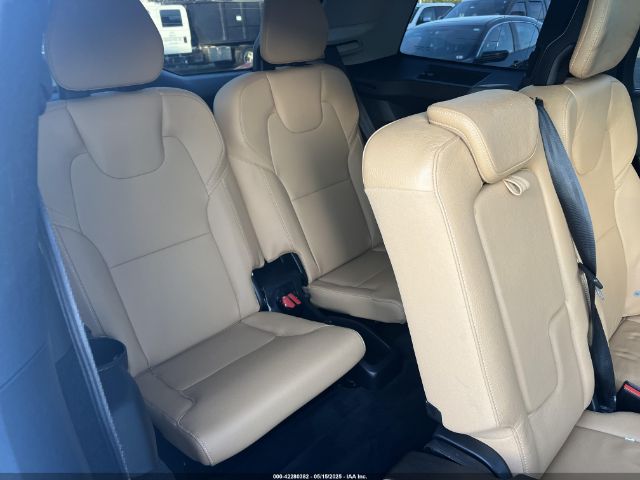 YV4A22PKXG1078160 Volvo Xc90 T6 Momentum