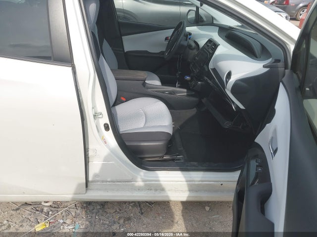 JTDKBRFU1J3062850 Toyota 2zr-fxe,1nm