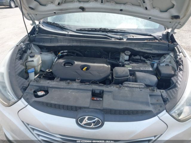 KM8JT3AF0FU010878 Hyundai TUCSON GLS