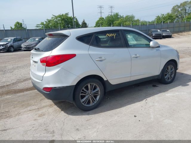KM8JT3AF0FU010878 Hyundai TUCSON GLS