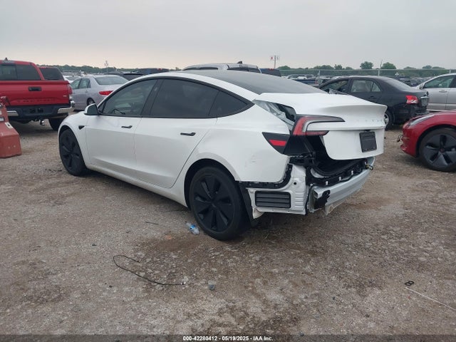 2024 TESLA MODEL 3 5YJ3E1EA2RF731579 Photo 2