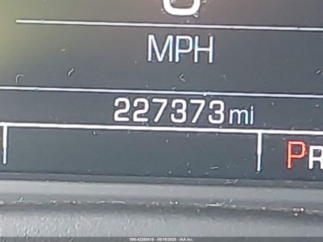 1GNSCJKCXFR175154 Chevrolet Suburban 1500 Lt
