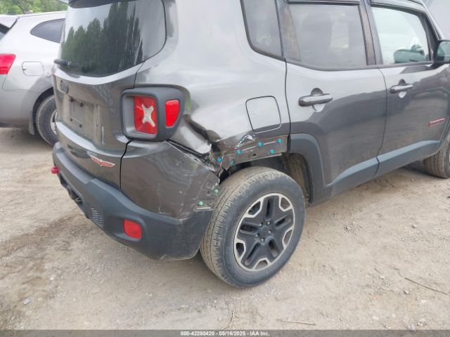 ZACCJBCB0HPF64059 Jeep Renegade Trailhawk 4x4