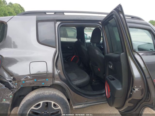 ZACCJBCB0HPF64059 Jeep Renegade Trailhawk 4x4