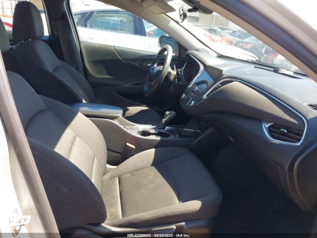 2021 CHEVROLET MALIBU 1G1ZD5ST6MF070551 Photo 4