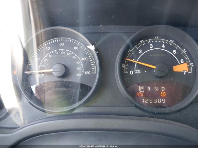 1C4NJPBA2ED843067 Jeep Patriot Sport