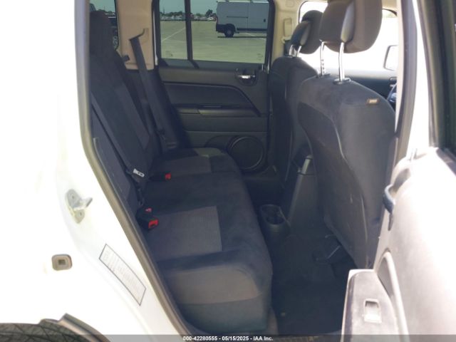 1C4NJPBA2ED843067 Jeep Patriot Sport
