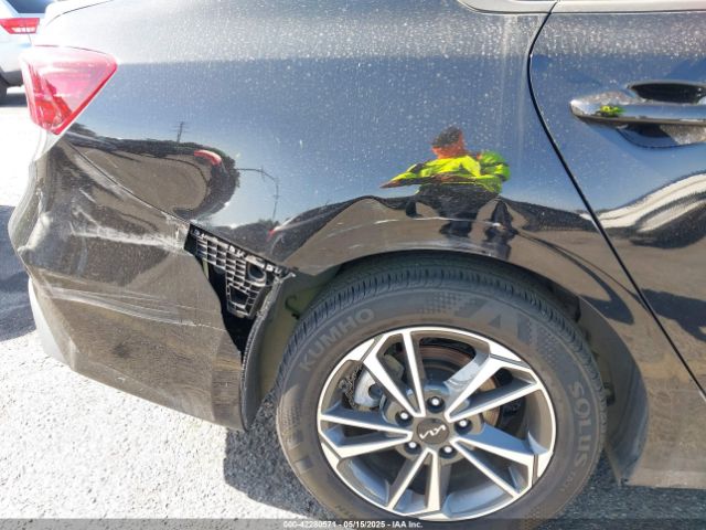 3KPF24AD3PE558441 KIA Forte Lxs