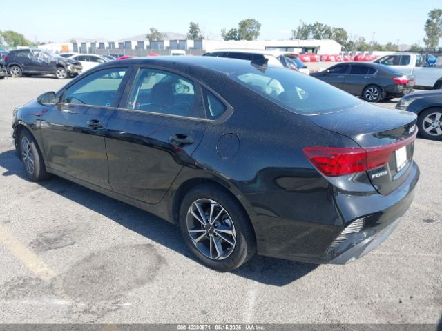 3KPF24AD3PE558441 KIA Forte Lxs