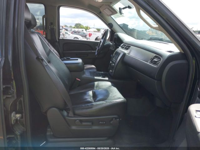 2011 CHEVROLET TAHOE 1GNLC2E09BR156939 Photo 4
