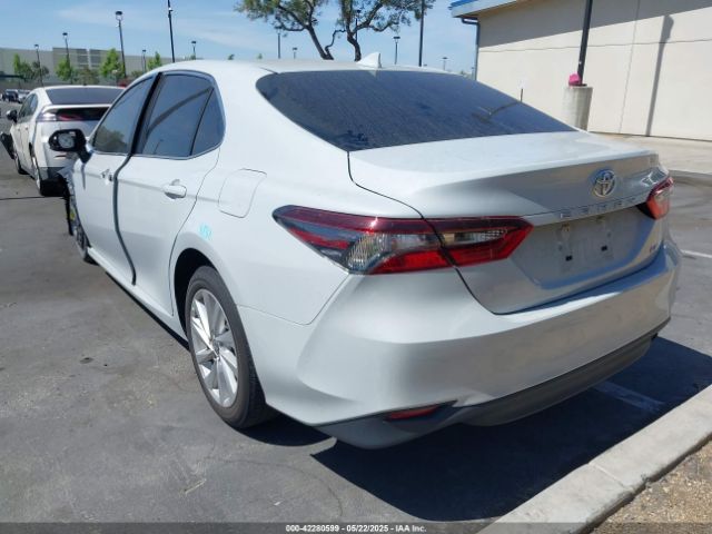 4T1R11AK2PU137062 Toyota CAMRY LE