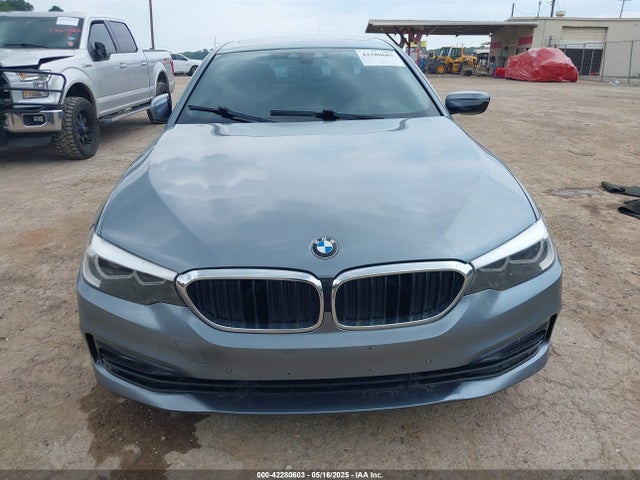 WBAJA5C50JG898434 BMW 530I