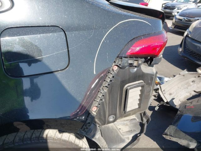 5YFEPRAE7LP071397 Toyota COROLLA LE