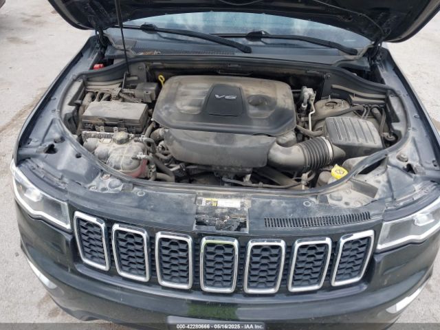 1C4RJFAG6JC335606 Jeep Grand Cherokee Laredo E 4x4