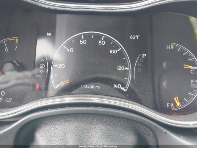 1C4RJFAG6JC335606 Jeep Grand Cherokee Laredo E 4x4