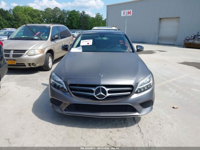 55SWF8EB6KU298297 Mercedes-Benz C 300 4matic