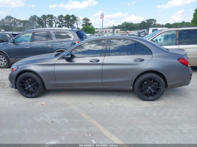 55SWF8EB6KU298297 Mercedes-Benz C 300 4matic