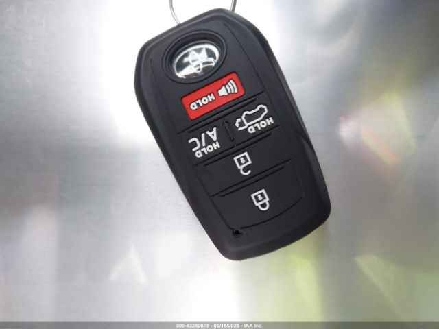 2024 TOYOTA BZ4X JTMAAAAA9RA055035 Photo 10