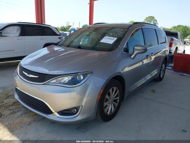 2C4RC1BGXHR529987 Chrysler Pacifica Touring-l