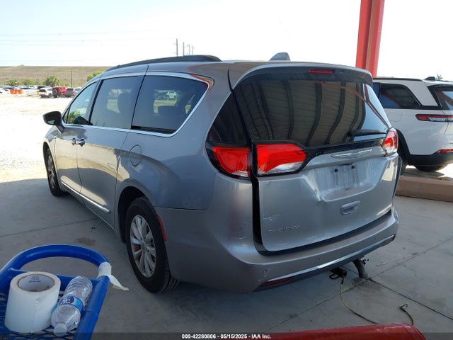 2C4RC1BGXHR529987 Chrysler Pacifica Touring-l