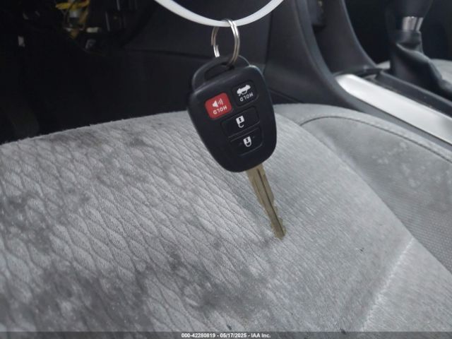 5YFBURHE5EP155318 Toyota Corolla Le Plus