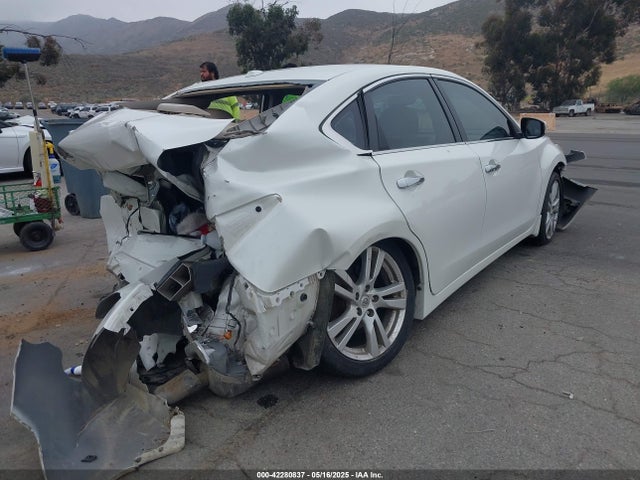 1N4BL3APXEN222753 Nissan 2014