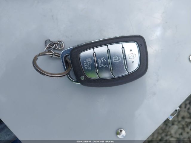 KM8J33A28GU056117 Hyundai Tucson Limited
