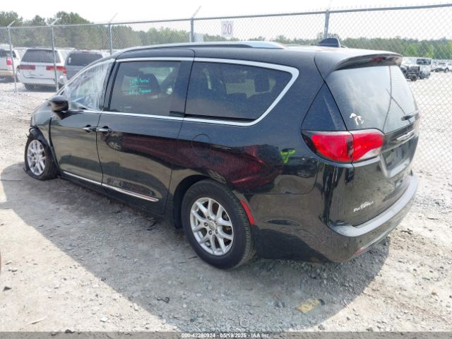 2020 CHRYSLER PACIFICA 2C4RC1BG4LR103608 Photo 2