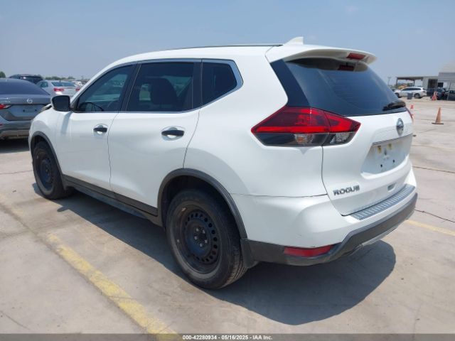 2018 NISSAN ROGUE KNMAT2MT4JP596928 Photo 2