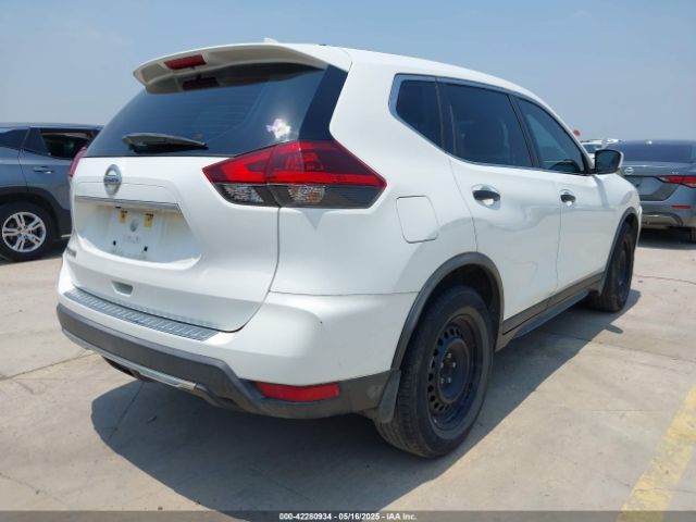 2018 NISSAN ROGUE KNMAT2MT4JP596928 Photo 3