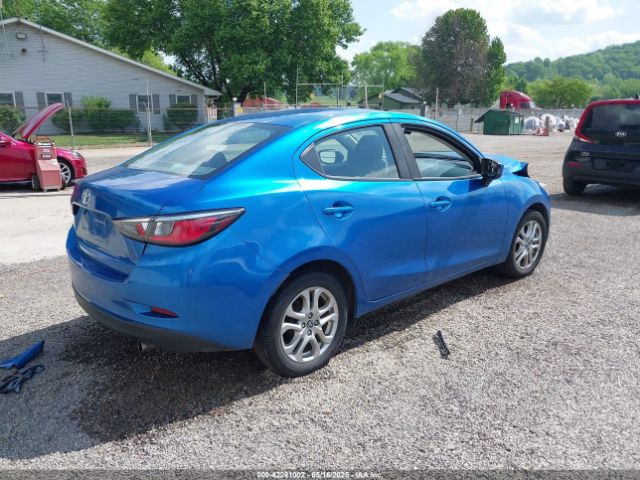 3MYDLBYV3JY326100 Toyota YARIS IA