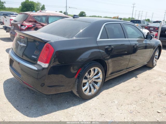 2018 CHRYSLER 300 2C3CCAAG7JH342245 Photo 3
