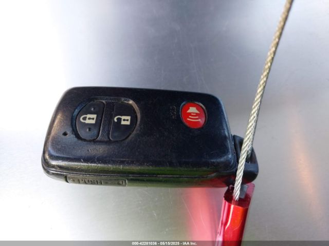 JTDKN3DU1F1986165 Toyota Prius Two