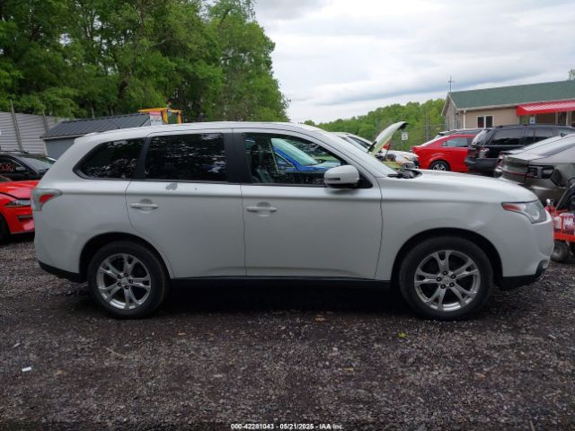 JA4AD3A37EZ015188 Mitsubishi Outlander Se