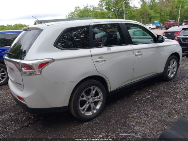 JA4AD3A37EZ015188 Mitsubishi Outlander Se
