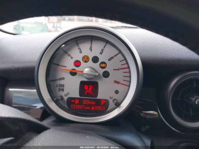 2010 MINI COOPER S WMWMF7C51ATW89883 Photo 6