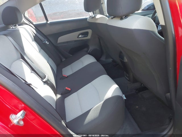 1G1PA5SH4F7132229 Chevrolet Cruze Ls Auto