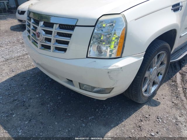 2008 CADILLAC ESCALADE ESV 1GYFK668X8R172753 Photo 5