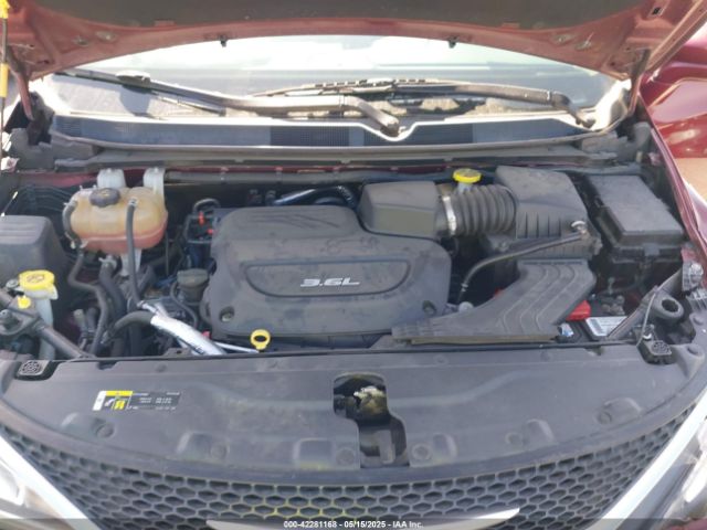 2C4RC1BG5JR119605 Chrysler 2018