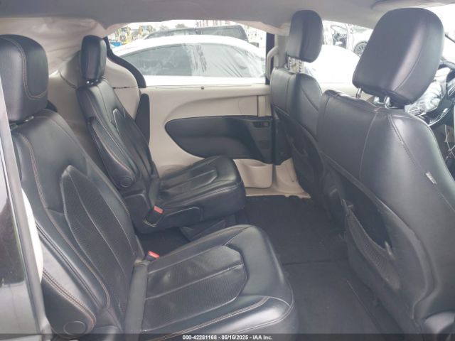 2C4RC1BG5JR119605 Chrysler 2018