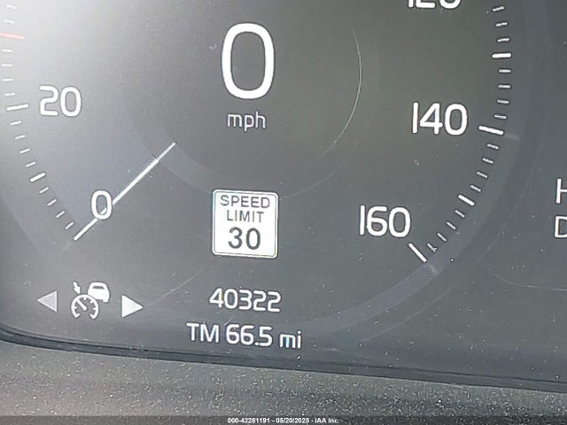 YV4162UM4M2397599 Volvo Xc40 T5 R-design