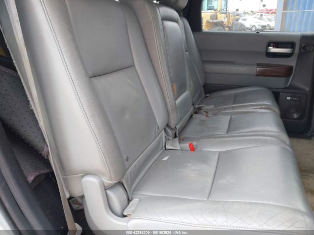 2011 TOYOTA SEQUOIA 5TDKY5G13BS031658 Photo 7