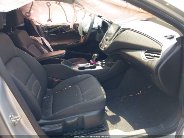 1G1ZC5ST8LF075011 Chevrolet Malibu Fwd 1fl