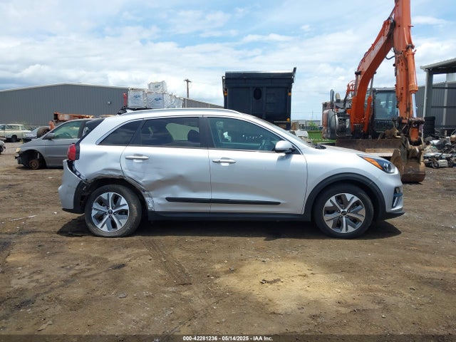 KNDCC3LG9L5076385 KIA 2020