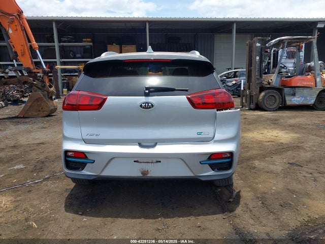 KNDCC3LG9L5076385 KIA 2020