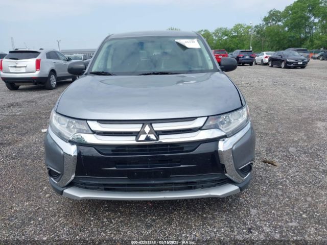 JA4AZ3A31GZ025252 Mitsubishi Outlander Es