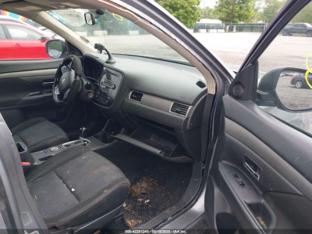 JA4AZ3A31GZ025252 Mitsubishi Outlander Es