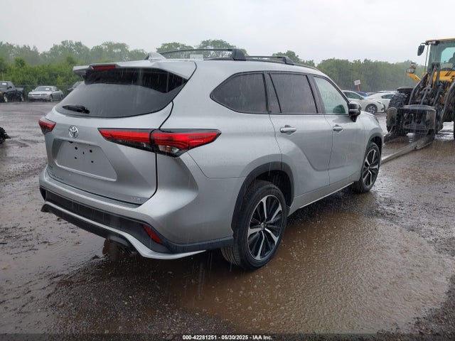 5TDLZRAH1MS050811 Toyota Highlander Xse