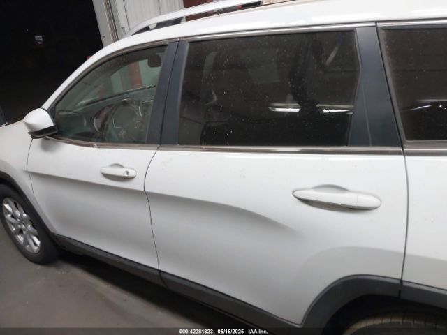 1C4PJLCB7GW342904 Jeep Cherokee Latitude