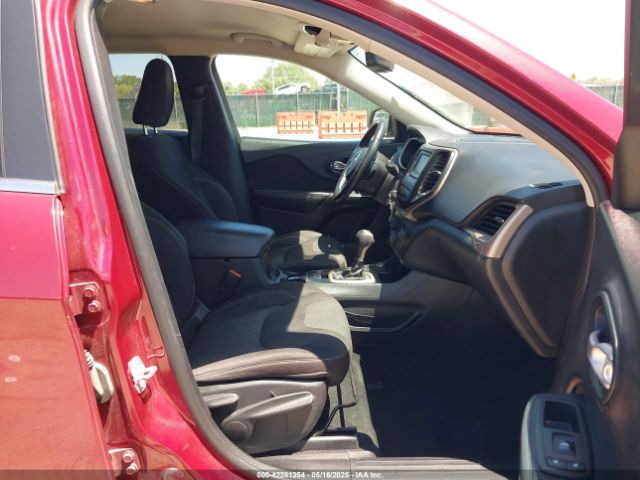 1C4PJMCB6FW714883 Jeep Cherokee Latitude